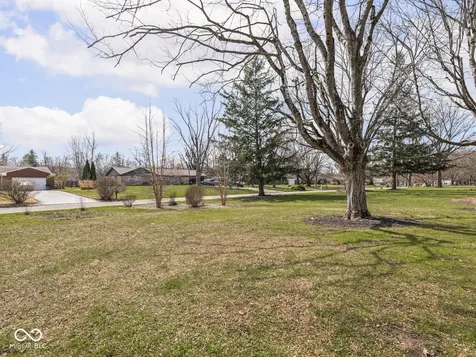 4740 Wyandott Trail Indianapolis IN 46250