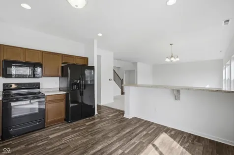 1937 Abbey Lane Columbus IN 47201