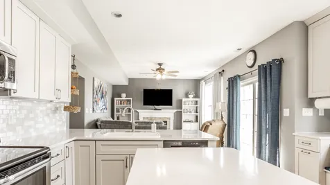 5599 Bruce Boulevard Noblesville IN 46062