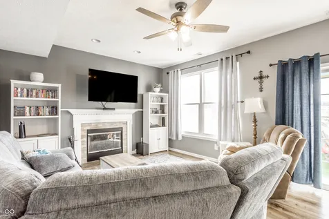 5599 Bruce Boulevard Noblesville IN 46062