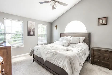 5599 Bruce Boulevard Noblesville IN 46062