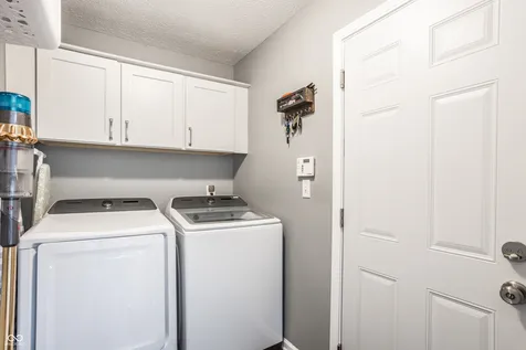 5599 Bruce Boulevard Noblesville IN 46062