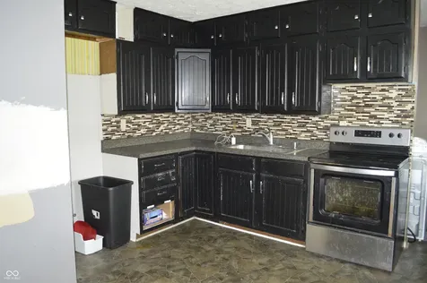 31 Fairlane Drive Mooresville IN 46158