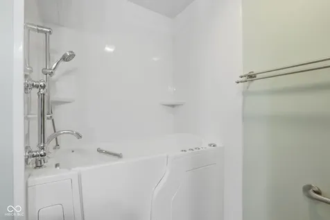 7532 Briarstone Drive Indianapolis IN 46227