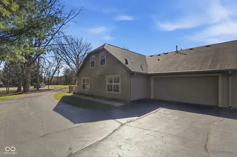 7532 Briarstone Drive Indianapolis IN 46227