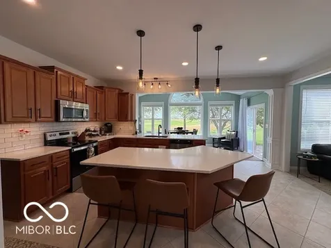 4637 Shadow Ridge Boulevard Greenwood IN 46143