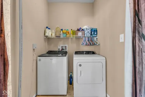 8291 Westcliffe Drive Avon IN 46123