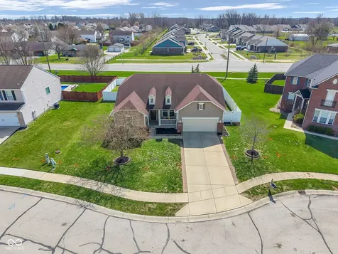 8291 Westcliffe Drive Avon IN 46123