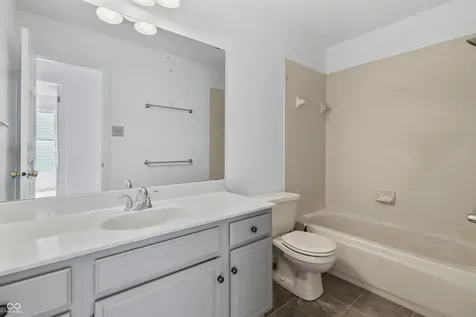 7818 Chesapeake Drive W Indianapolis IN 46236
