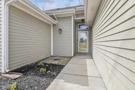 7818 Chesapeake Drive W Indianapolis IN 46236