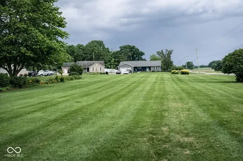 7000 S Artesian Court Columbus IN 47201