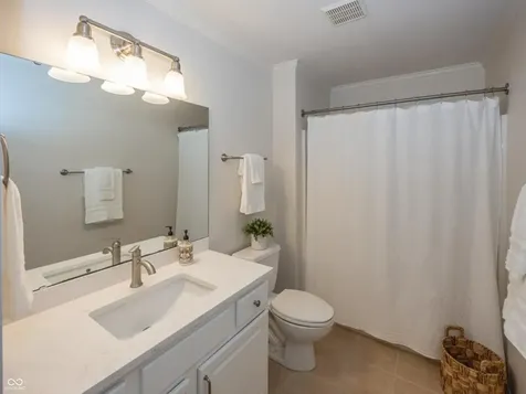 16802 Oak Manor Drive Westfield IN 46074