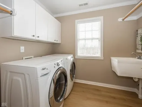 16802 Oak Manor Drive Westfield IN 46074