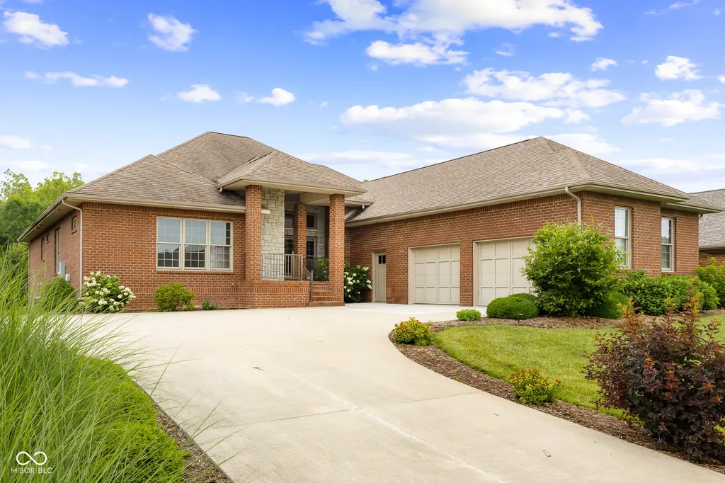 888 Westcreek Drive Columbus IN 47201