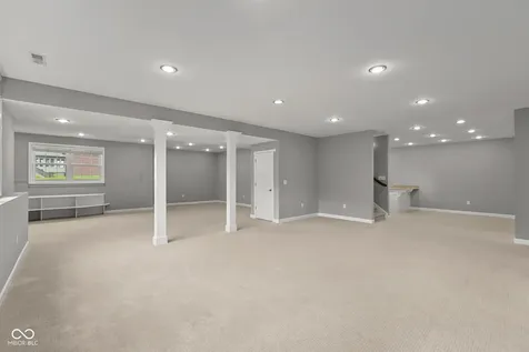 888 Westcreek Drive Columbus IN 47201
