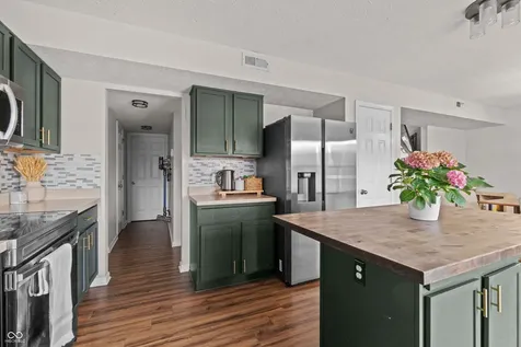 7464 Jenison Drive Indianapolis IN 46217