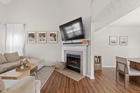 7464 Jenison Drive Indianapolis IN 46217