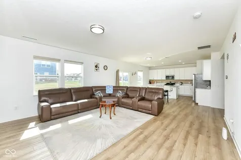 17267 Hanningfield Way Westfield IN 46074