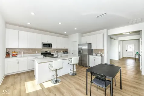 17267 Hanningfield Way Westfield IN 46074