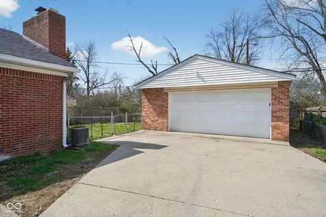 1618 N Shortridge Road Indianapolis IN 46219