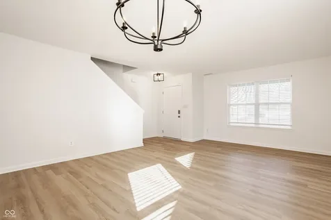 6365 W Oxford Lane Mccordsville IN 46055