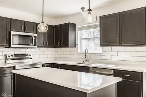 6365 W Oxford Lane Mccordsville IN 46055