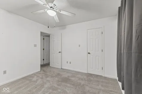6433 Southern Lakes Drive N Indianapolis IN 46237