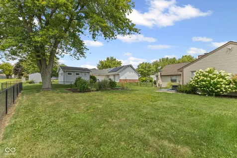 6433 Southern Lakes Drive N Indianapolis IN 46237