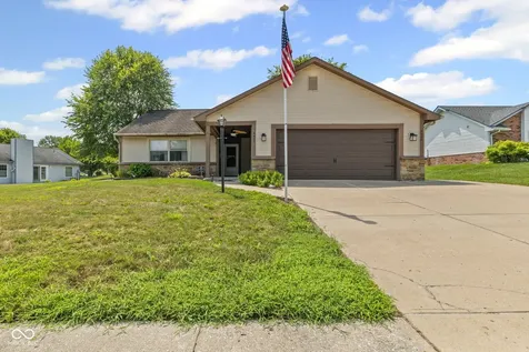 6433 Southern Lakes Drive N Indianapolis IN 46237