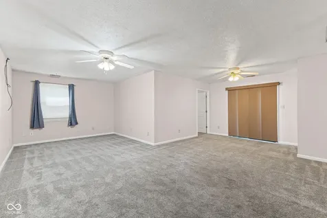 6433 Southern Lakes Drive N Indianapolis IN 46237