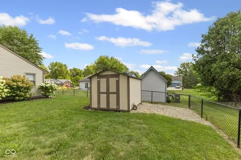 6433 Southern Lakes Drive N Indianapolis IN 46237