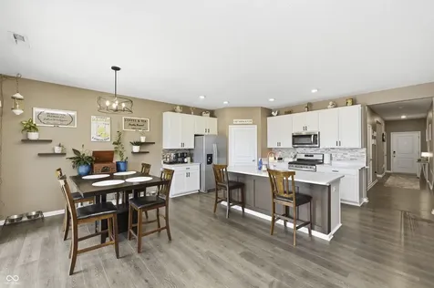 1593 Fairmount Drive Greenfield IN 46140