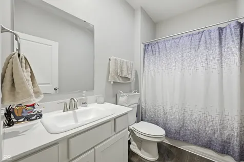 1593 Fairmount Drive Greenfield IN 46140