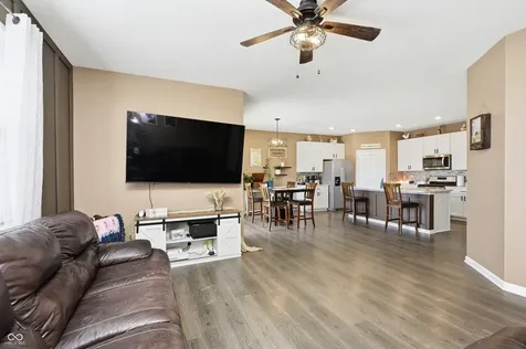 1593 Fairmount Drive Greenfield IN 46140