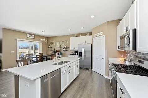 1593 Fairmount Drive Greenfield IN 46140