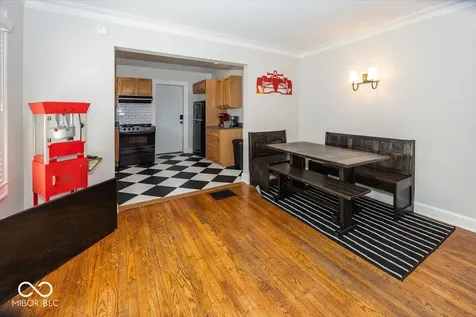 6140 Winthrop Avenue Indianapolis IN 46220