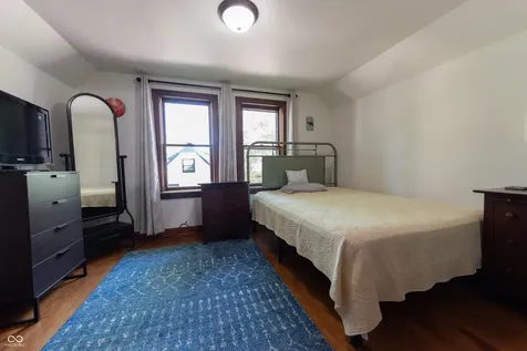 2339 Lafayette Avenue Columbus IN 47201