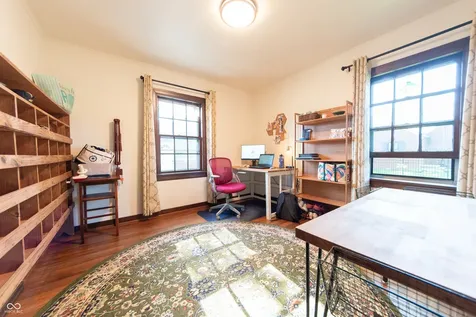 2339 Lafayette Avenue Columbus IN 47201