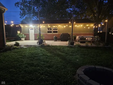 2339 Lafayette Avenue Columbus IN 47201