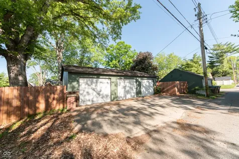 2339 Lafayette Avenue Columbus IN 47201