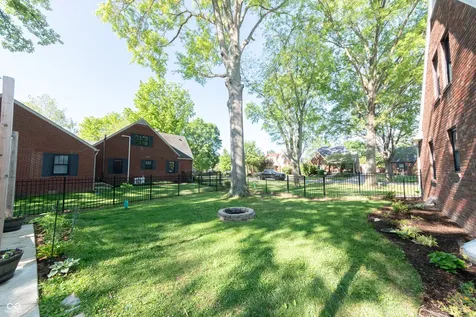 2339 Lafayette Avenue Columbus IN 47201