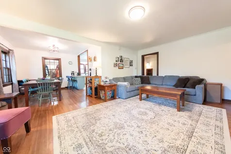 2339 Lafayette Avenue Columbus IN 47201