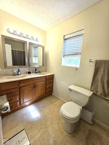 239 Lincoln Hills Coatesville IN 46121
