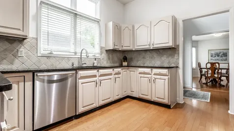 7853 Clearwater Parkway Indianapolis IN 46240