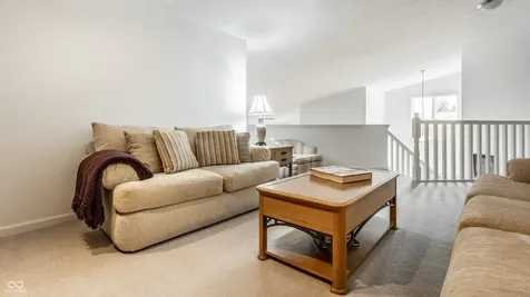 7853 Clearwater Parkway Indianapolis IN 46240
