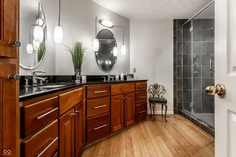 7853 Clearwater Parkway Indianapolis IN 46240