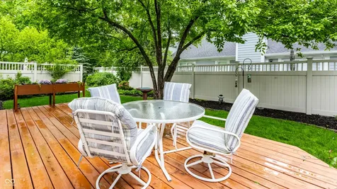 7853 Clearwater Parkway Indianapolis IN 46240