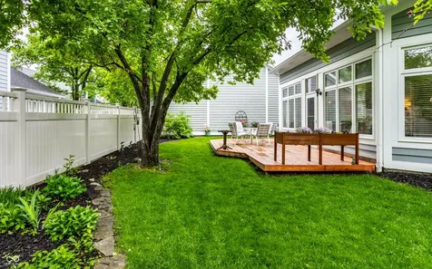 7853 Clearwater Parkway Indianapolis IN 46240