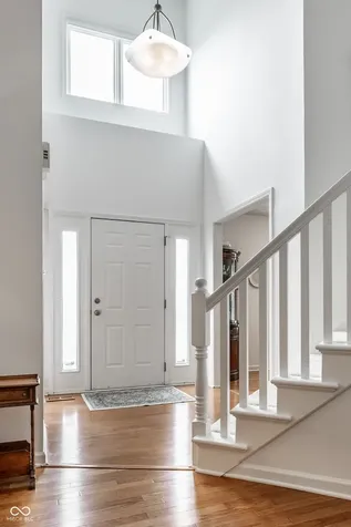 7853 Clearwater Parkway Indianapolis IN 46240