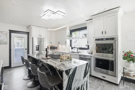 1125 N Madison Avenue Anderson IN 46011